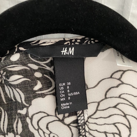 H&M Printed Kimono Style Cardigan - Picture 3 of 3